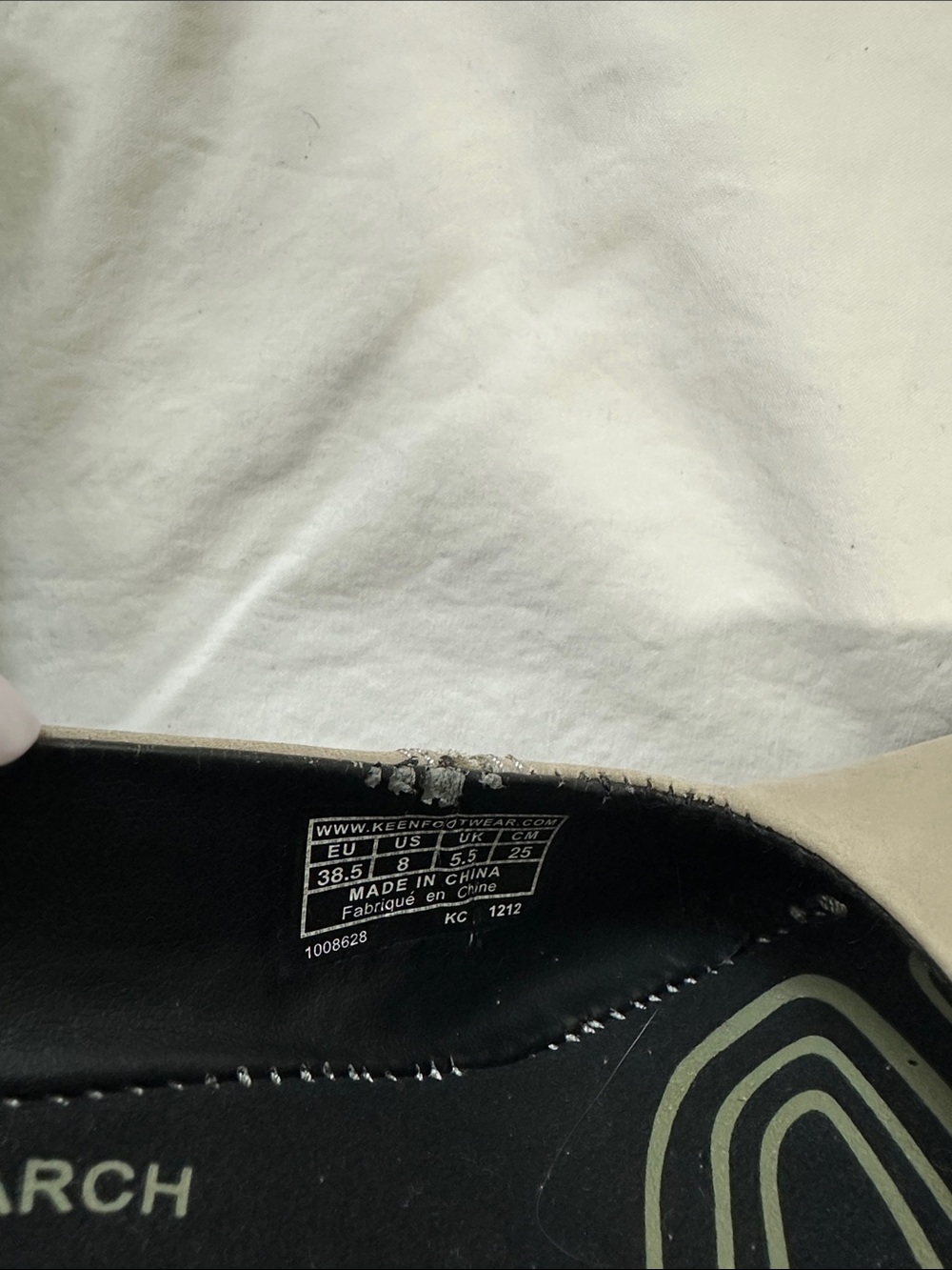 Keen Taupe Flats Size 8 - Picture 7 of 9
